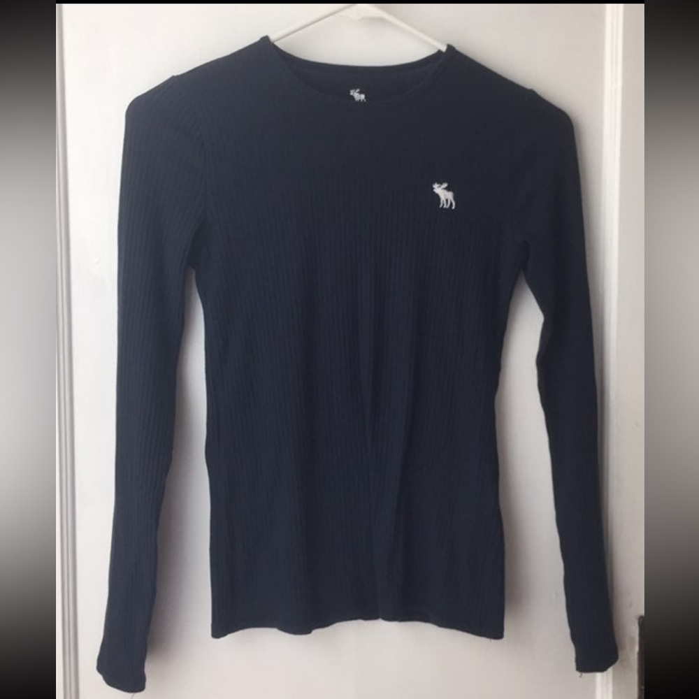 5 girls sweaters (3 Abercrombie, 2 gap)